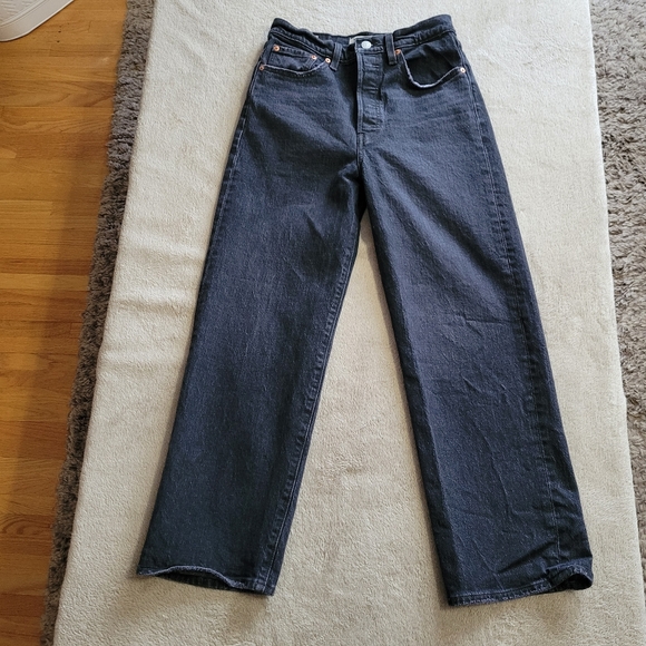 Levi's Ribcage Straight Feelin' Cagey Black size 27 - Picture 4 of 16